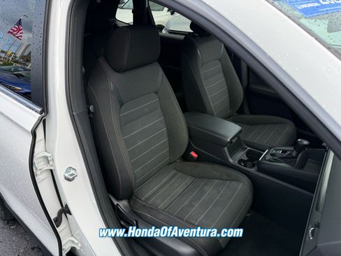 Certified 2023 Honda CR-V Sport image 9