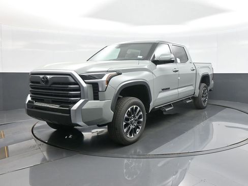 New 2026 Toyota Tundra Limited AWD/4WD image 4