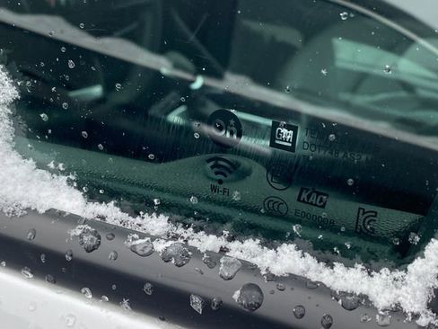 Used 2024 Buick Encore GX Sport Touring w/ Black Roof Package image 3