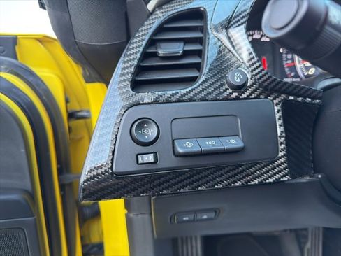 Used 2016 Chevrolet Corvette Stingray Coupe w/ 2LT Preferred Equipment Group image 25