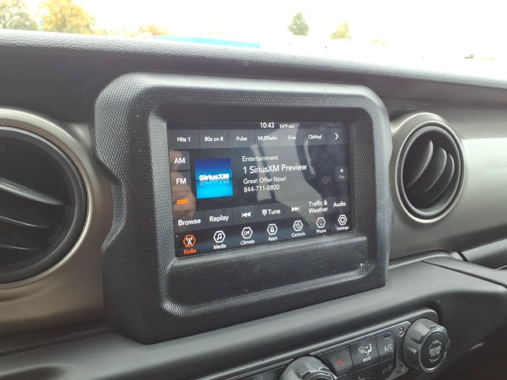 Used 2018 Jeep Wrangler Unlimited Sport S AWD/4WD image 17