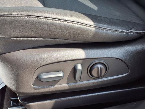 Used 2023 Buick Encore GX Preferred w/ Cold Weather Comfort Package image 12