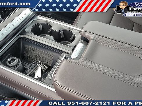 Certified 2025 Ford Expedition Platinum w/ Platinum Ultimate Package image 9