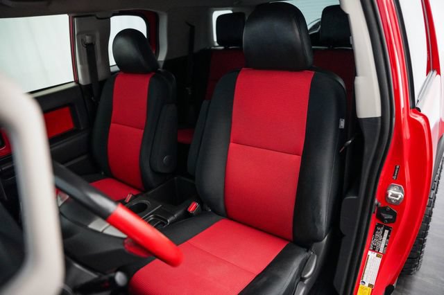 Used 2012 Toyota FJ Cruiser 4WD w/ Upgrade Pkg II image 19