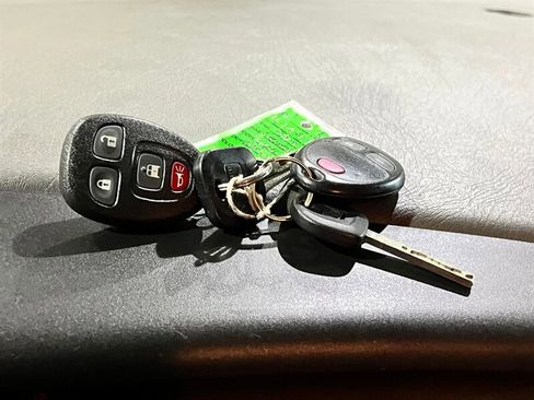 Used 2019 Chevrolet Express 2500 w/ Driver Convenience Package image 30