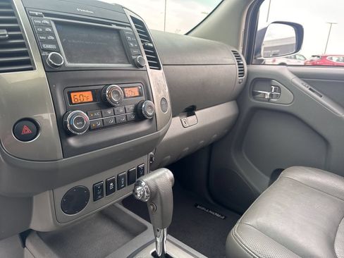 Used 2019 Nissan Frontier SL RWD image 19