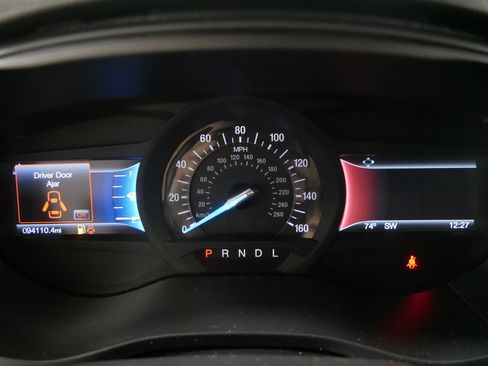 Used 2018 Ford Fusion SE FWD image 21