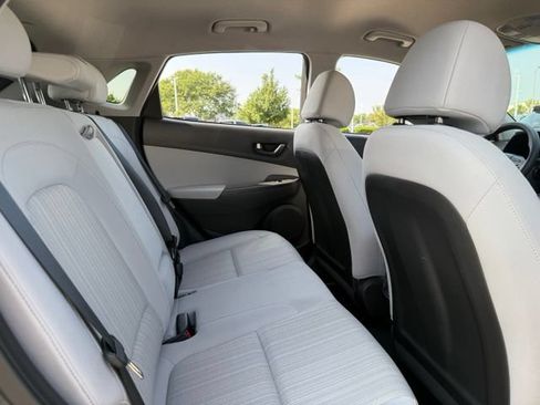 Certified 2023 Hyundai Kona SEL AWD/4WD image 28