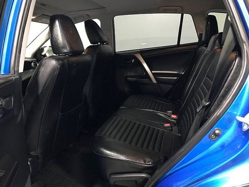Used 2018 Toyota RAV4 XLE FWD image 16