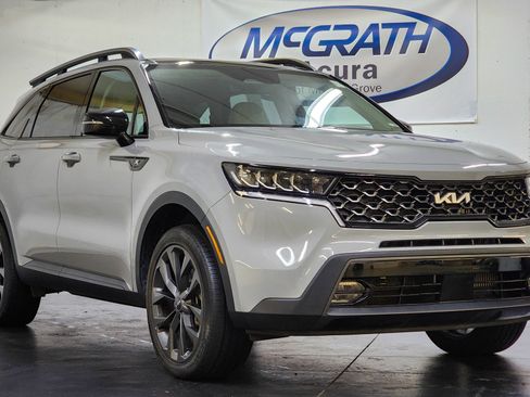 Used 2023 Kia Sorento X-Line EX image 2