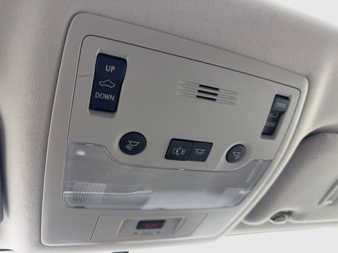 Used 2016 Lexus IS 200t w/ Navigation System Package image 35