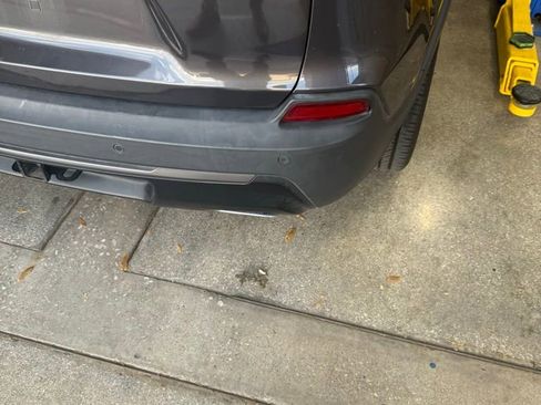 Used 2021 Jeep Cherokee Latitude Lux 80th Anniv w/ Quick Order Package 26U 80TH image 8