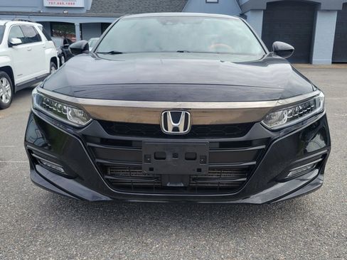 Used 2019 Honda Accord Sport image 9
