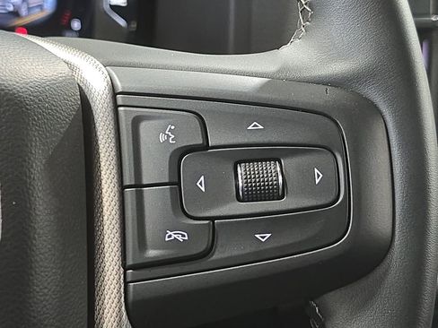 Used 2024 GMC Yukon Denali RWD image 16