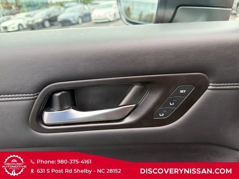 Certified 2023 Nissan Pathfinder Platinum AWD/4WD image 15