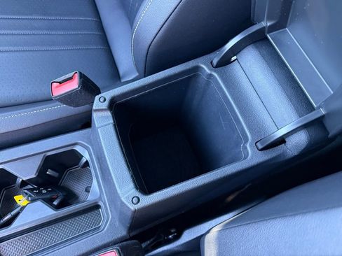 Used 2022 Volkswagen Tiguan SE R-Line image 21