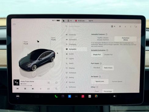 Used 2022 Tesla Model 3 image 13