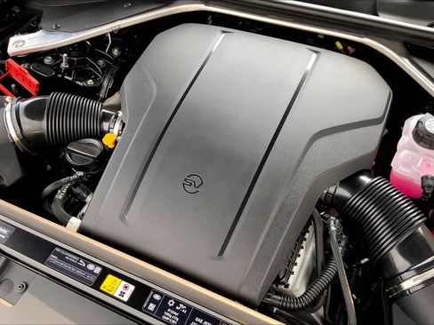 New 2026 Land Rover Range Rover Sport SV image 15