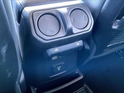 Used 2024 Jeep Wrangler Unlimited Rubicon 4xe AWD/4WD image 10