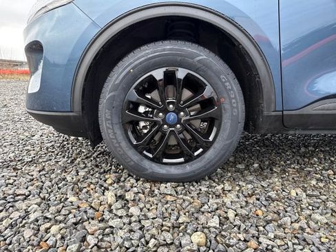 Used 2020 Ford Escape SE image 26