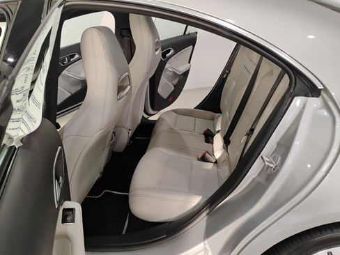 Used 2018 Mercedes-Benz CLA 250 image 11