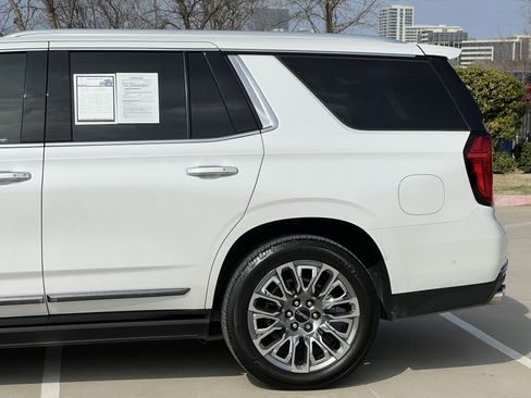 Used 2023 GMC Yukon Denali Ultimate w/ LPO, Floor Liner Package image 6