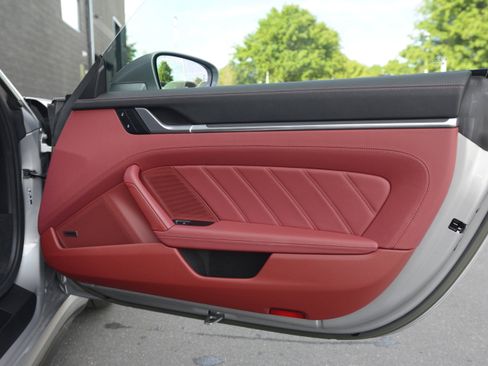 Certified 2023 Porsche 911 Carrera GTS image 25