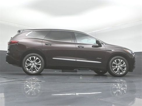 Used 2021 Buick Enclave Avenir w/ Avenir Technology Package image 46