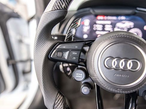 Used 2017 Audi R8 V10 plus image 22