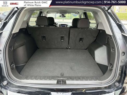 Used 2022 GMC Terrain SLE image 12