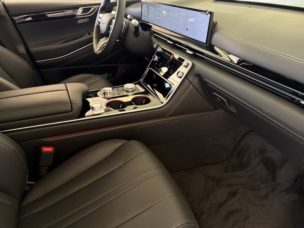 New 2026 Genesis GV80 2.5T RWD image 16