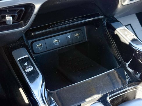 Certified 2022 Kia Sorento SX image 20