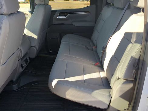 New 2026 GMC Sierra 1500 SLE w/ X31 Off-Road Package image 23