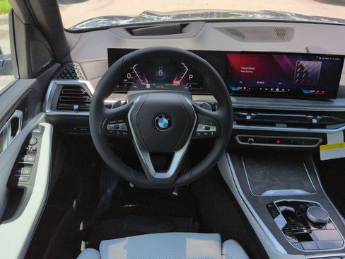 New 2026 BMW X5 sDrive40i w/ Premium Package RWD image 16