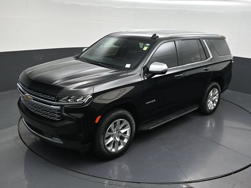 Used 2023 Chevrolet Tahoe Premier RWD image 17