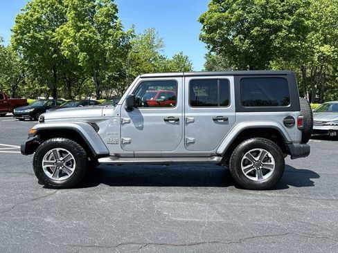 Certified 2020 Jeep Wrangler Unlimited Sahara AWD/4WD image 7