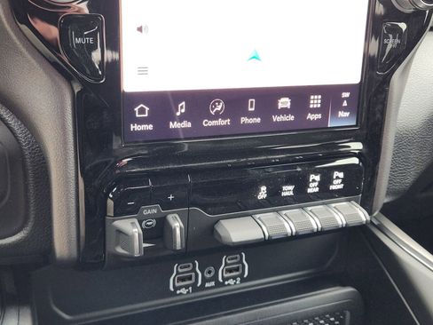 New 2026 RAM 2500 Laramie w/ Night Edition image 18