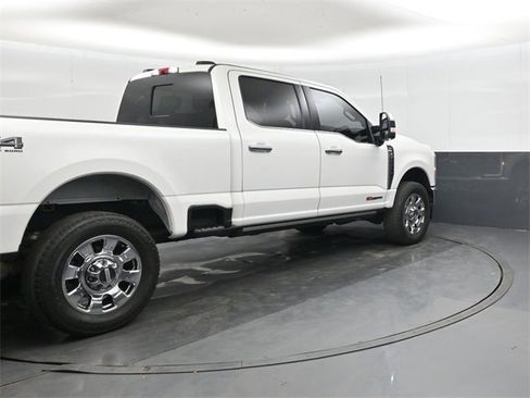 Used 2024 Ford F250 Lariat w/ Lariat Ultimate Package image 4