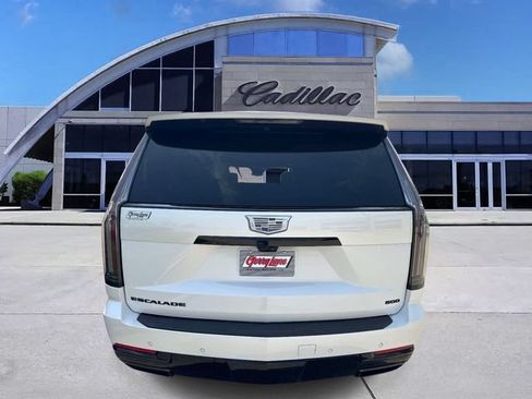 Used 2025 Cadillac Escalade ESV Sport Platinum AWD/4WD image 5