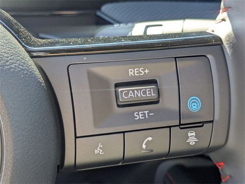 New 2026 Nissan Kicks SR image 18