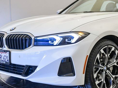 Used 2025 BMW 330i Sedan w/ Convenience Package image 9