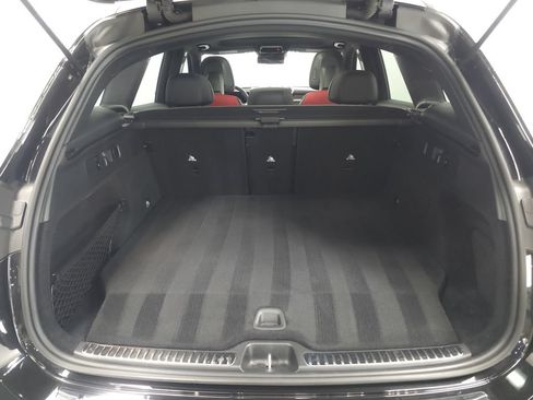 Used 2025 Mercedes-Benz GLC 350e 4MATIC image 31