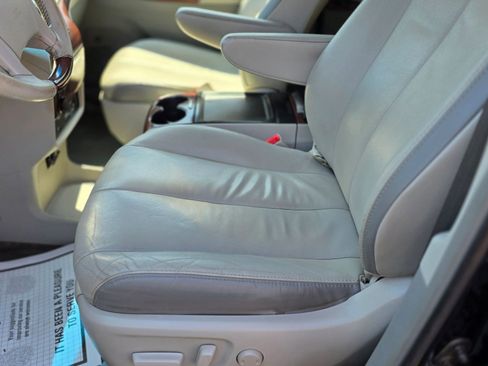 Used 2013 Toyota Sienna Limited w/ Premium Pkg AWD/4WD image 13