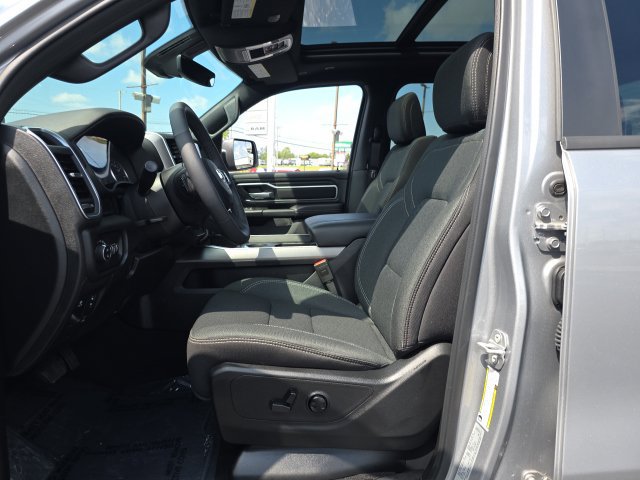 Used 2025 RAM 1500 Big Horn AWD/4WD image 13