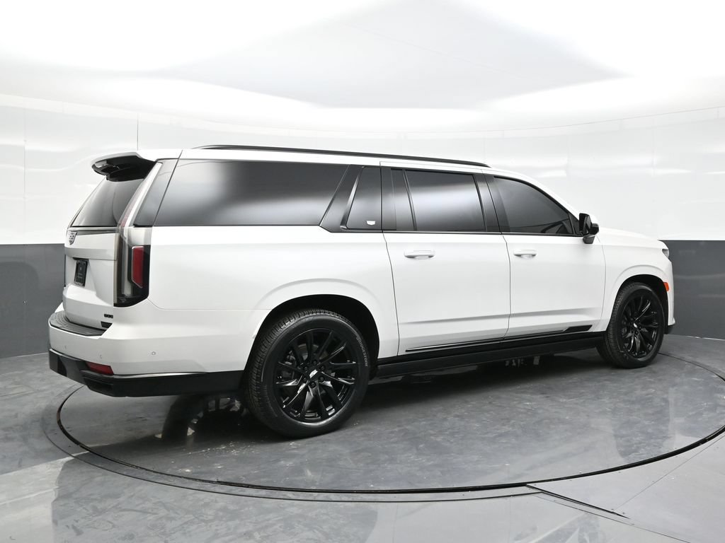 Certified 2024 Cadillac Escalade ESV Sport Platinum w/ LPO, ONYX Package AWD/4WD image 7