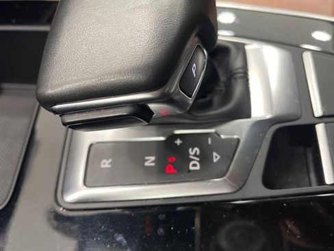 Used 2022 Audi Q5 2.0T Premium Plus image 24