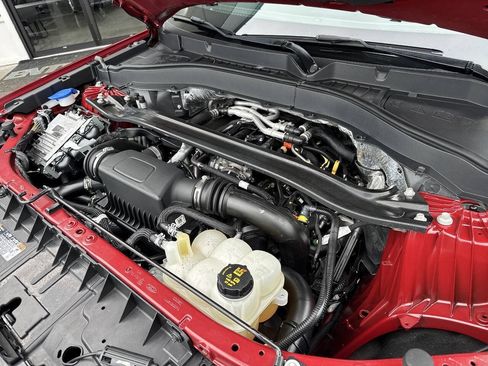 Used 2020 Ford Explorer Platinum w/ Premium Technology Package AWD/4WD image 16