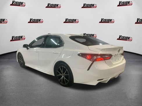 Used 2022 Toyota Camry SE image 7