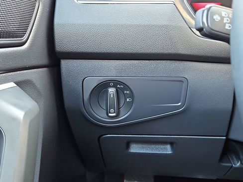 Used 2024 Volkswagen Tiguan Wolfsburg Edition image 14