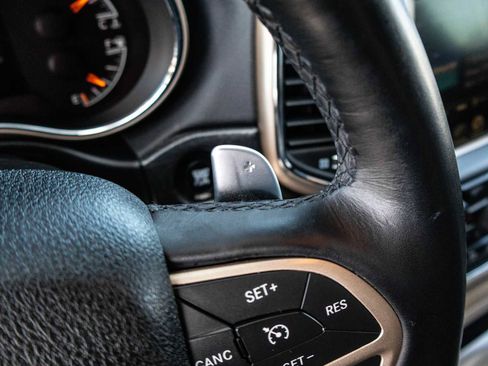 Used 2015 Jeep Grand Cherokee Limited w/ Trailer Tow Group IV image 44